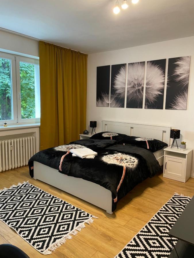 Studio Apartment Dandelion Pozsony Kültér fotó