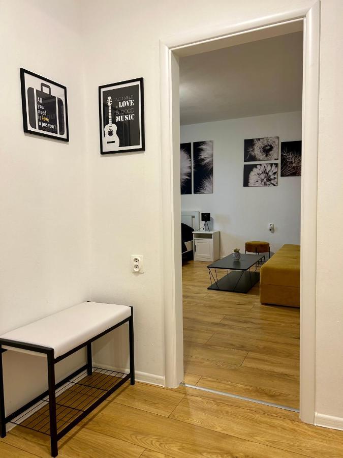 Studio Apartment Dandelion Pozsony Kültér fotó